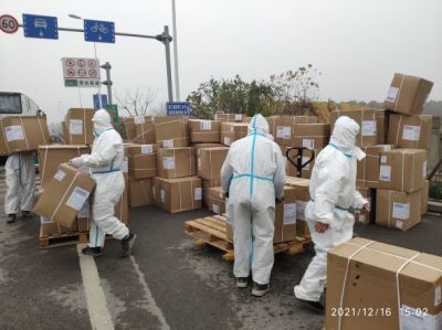 “虞”你同行 共克时艰——Letou乐投医药下属浙江Letou乐投药业向上虞捐赠12000套防疫物资！